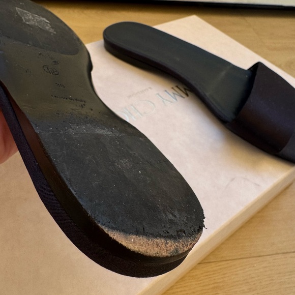 THE ROW slide - Picture 5 of 7